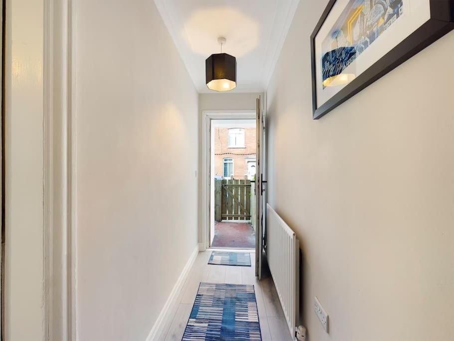 It'S Broadway Baby! Great House Close To City Centre Belfast Exterior photo