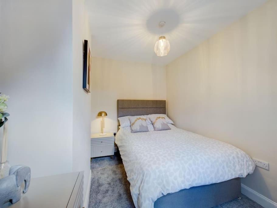 It'S Broadway Baby! Great House Close To City Centre Belfast Exterior photo